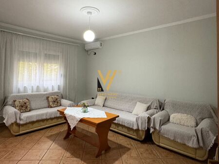 JEPET APARTAMENT 1+1 ME QERA NE LAPRAKE 50.000 LEKE