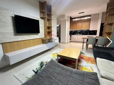 Apartament 1+1 me qira në Myslym Shyr