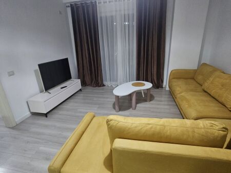 1+1,i mobiluar,stacion treni,cmimi 600 mije leke