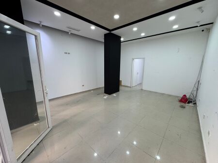 SHOP FOR RENT NEAR ARTISTI BAR !!