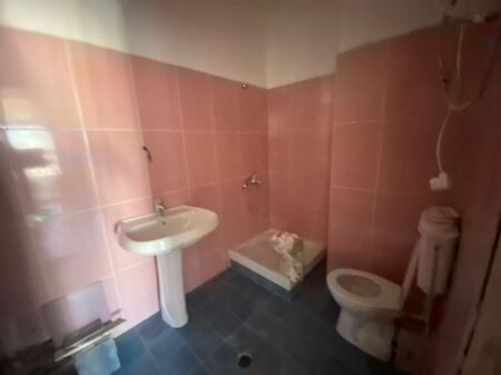 1+1,te kompleksi fratar ne Astir,cmimi 400 euro