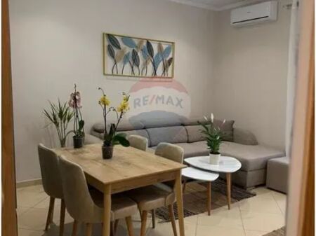 Apartament 1+1 per qira tek RRuga e Kavajes!