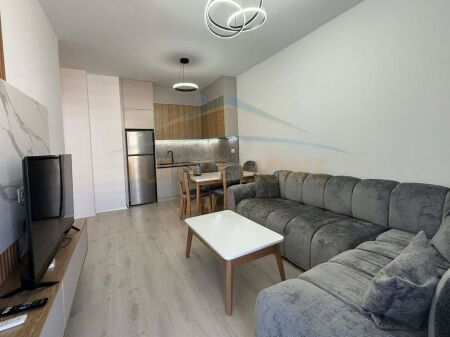 Affitto, Appartamento 1+1 + Posto Auto, Univers City