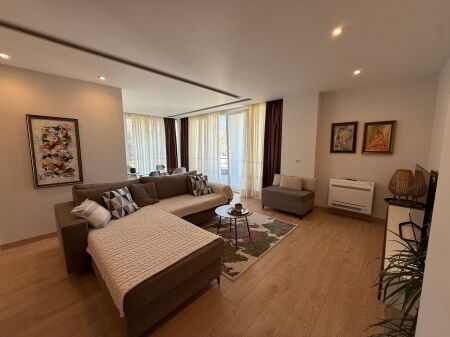 APARTAMENT 3+1+2 PER QIRA -LIQENI I THATE