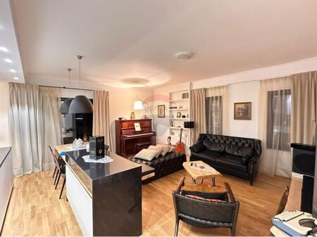 Apartament per qira te Bulevardi Zogu I