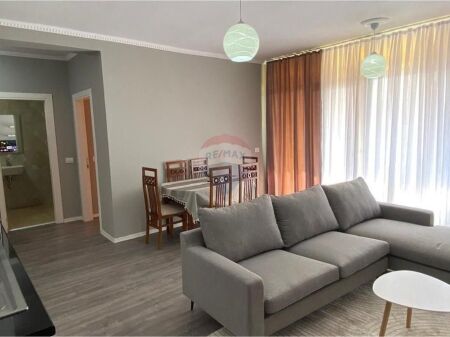 Apartament 1+1 me qira Bulevardi Ri