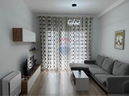 Apartament 2+1 me qera Kompleksi Kontakt