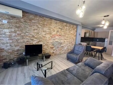 Apartament 2+1 me qira tek Rruga e Kavajes