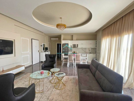 Jepet me Qera Penthouse Luksoze – Ish Kombinati, Vlore