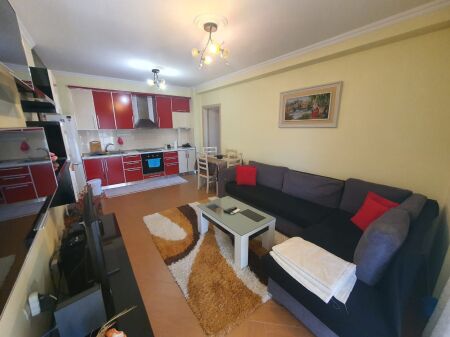 For rent 1+1 Allias 35,000 leke