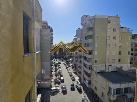 JEPET ME QERA APARTAMENT 2+1 PLAZH ILIRIA DURRES!