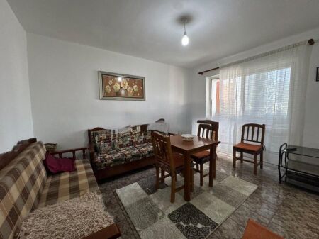 JEPET ME QIRA APARTAMENT 2+1 – MATERNITETI I RI 450 € /Muaj