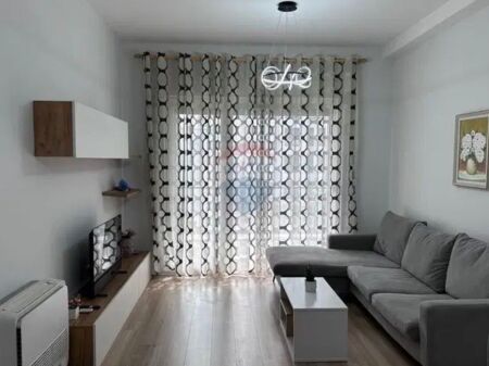 Apartament 2+1 me qera Kompleksi Kontakt