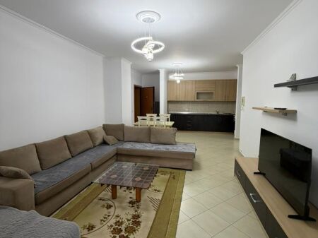 APARTMANET 2+1 + PARKIM PER SHITJE NE DON BOSKO