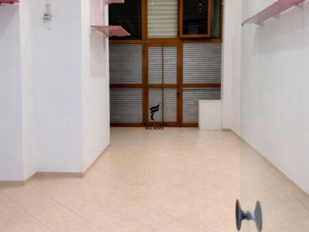 DYQAN ME QERA 80 M2 RRUGA E KAVAJES 80.000 LEKE FH-59006