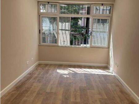 Apartament 2+1 për shitje pranë Petro Ninit, në zonën Margarita Tutulani.