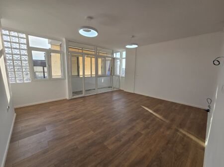 Apartament 2+1+2+Ballkon ne Shitje, Prokuroria,Tirane