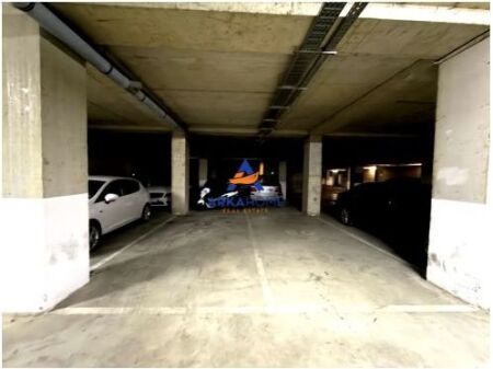 GARAZH NË SHITJE "EMPIRE INVESTIMENT SOLUTION ,ALI DEM" 23000 EURO