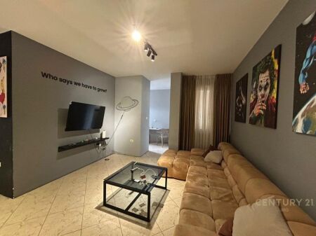 VENDIAMO APPARTAMENTO 3+1+2 A BLLOK.