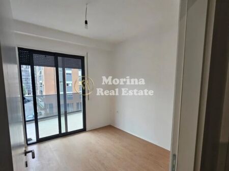 Rent | Business Premises | Don Bosko | 700 €/month