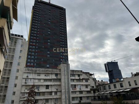 SHITET APARTAMENT 2+1+2 NE QENDER