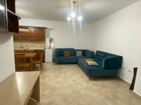 Apartment 2+1 for rent, Zogu I Boulevard, train station area