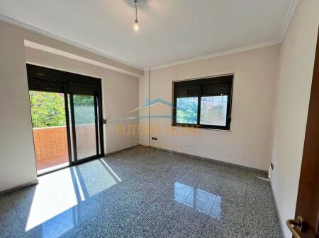 Qira, Ambient Biznesi, Bllok, Tirane