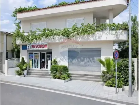 Ndërtesë - Për Shitje - Blloku I Vilave, Tiranë