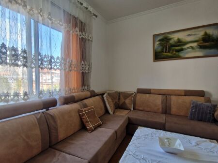 Jepet apartment 2+1 ne kate vile