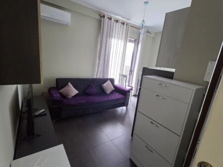 Affitto | Appartamento 1 + 1 | Via Elbasani | 450 €/mese