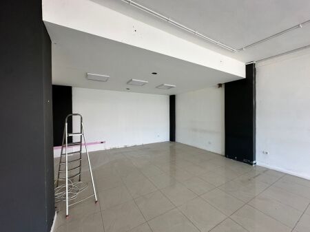 Business Premises for Rent.