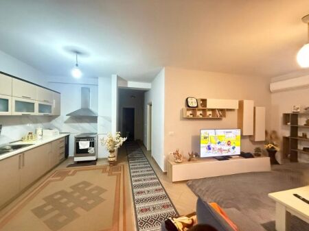 Shitet apartament 2+1 në Yzberisht! 155,000 €