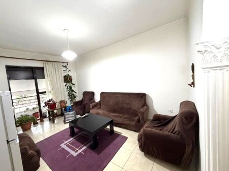 JEPET ME QERA APARTAMENT 1+1 NE BRRYL