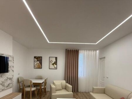 Shitet Apartament 1+1 i Arreduar pranë Qendrës së Tiranës – Rruga Fortuzi !