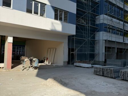 Shitet Apartament 2+1+2