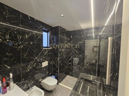 APARTAMENT 2+1+2 NE SHITJE PRANE UET