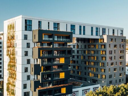 🏢 SHITET AMBIENT BIZNESI 420m2 – Kompleksi Square 21 ✨