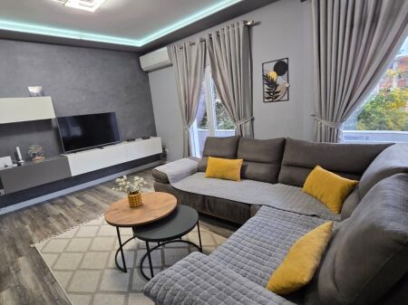 Jepet me qera 2+1 sauk