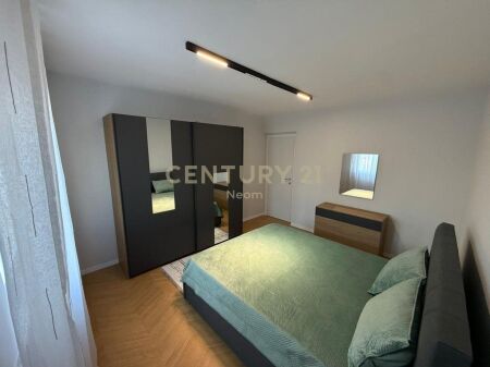 Shitet Apartament 1+1 te Selvia – Shumë pranë qendrës së Tiranës