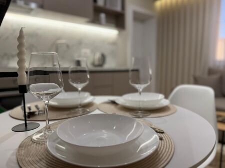 Shiten 2 apartamente tek 21 Dhjetori