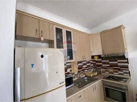 * 1+1 per qira ne Autostrade Tirane -Durres*