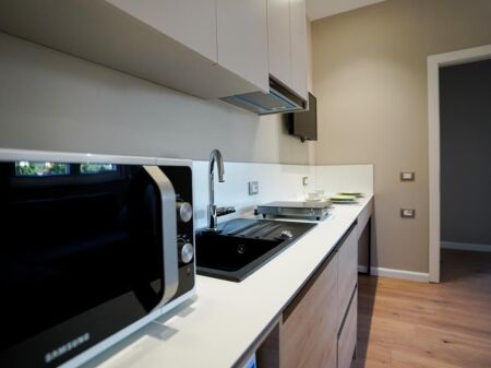 Kompleksi Grand, jepet me qera hyrje 1+1