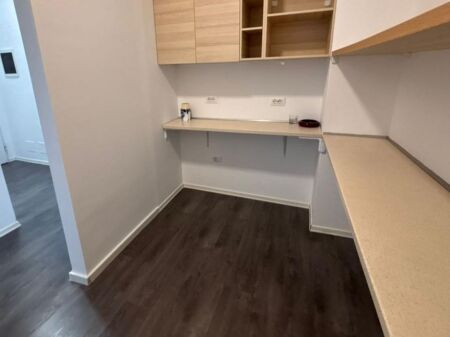 Zyre me Qera Tek Komuna e Parisit