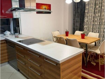 Jepet me qira apartament 2+1 në zonën e Ish-Bllokut, pranë Sheshit Willson