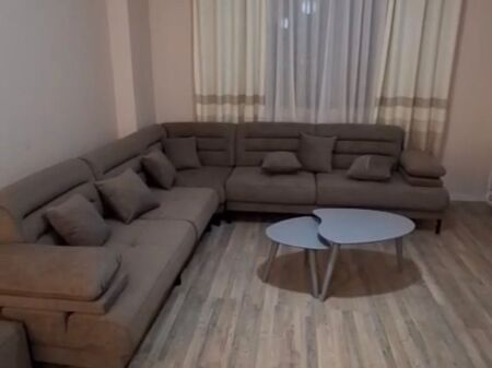 1+1, arredato a Urban Gate, Astir, 500 mila lek