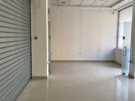 Vendita | Locale Commerciale | Via di Dibrës | 180000 €