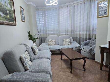 Apartament me qera 2+1 ne Qender