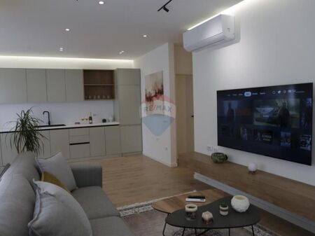 Apartment - For Rent - Zogu I Zi, Tirana