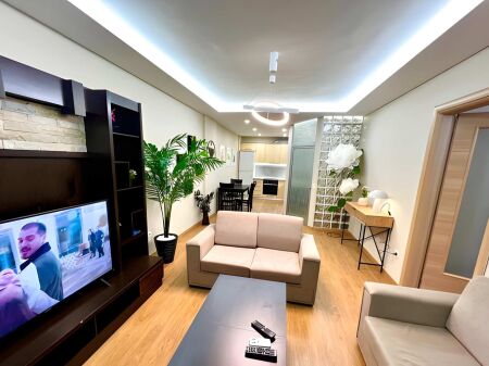 Jepet me Qira Apartament 1+1 – Bryli (Përballë Pasticeri Tito) !