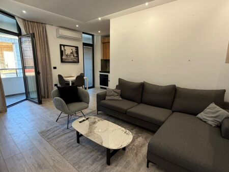 Jepet apartament 1+1 White Hill Durres